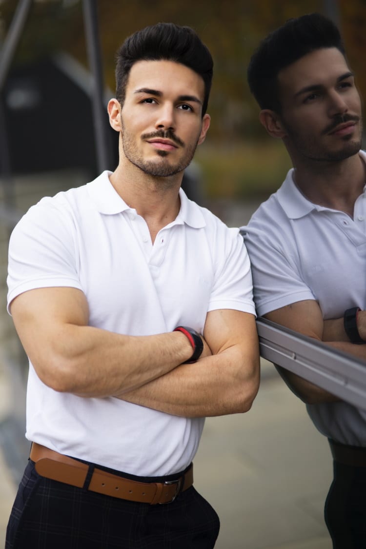 Personal Trainer Darmstadt und Abnehm-Experte Farris Elghadi in Darmstadt Personal Trainer Darmstadt Farris Elghadi